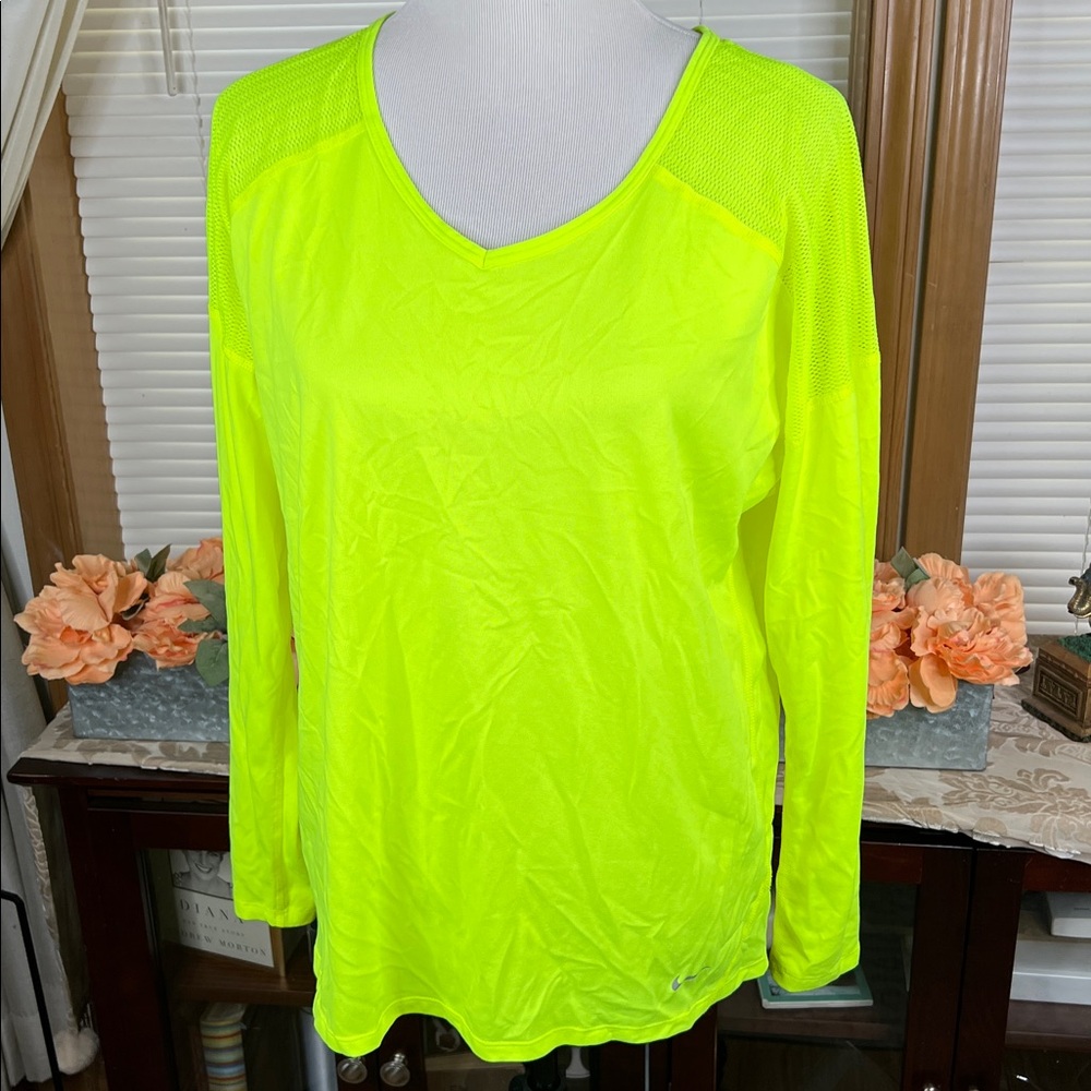 Nike Long Sleeve Dry Fit Top Size Large